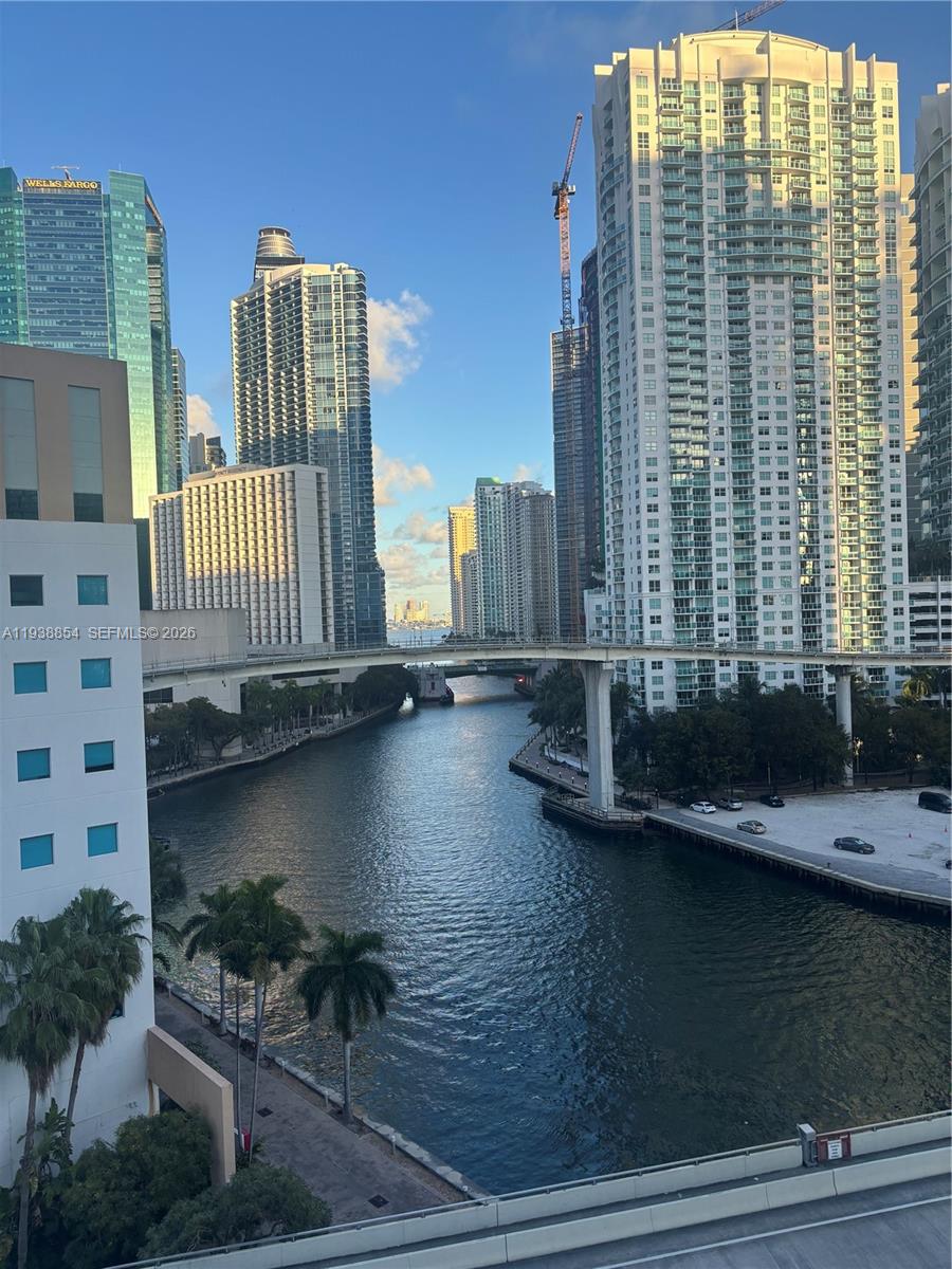 350 S Miami Ave #1208, Miami FL 33130