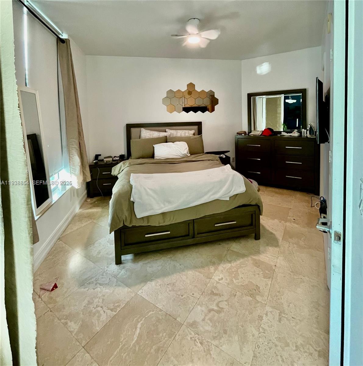 350 S Miami Ave #1208, Miami FL 33130