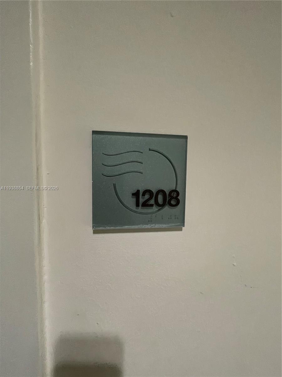 350 S Miami Ave #1208, Miami FL 33130