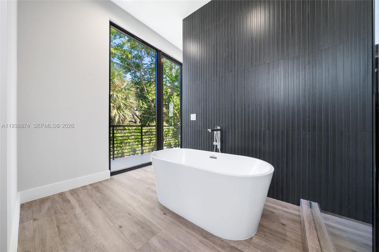 1117 SE 9th St, Fort Lauderdale FL 33316