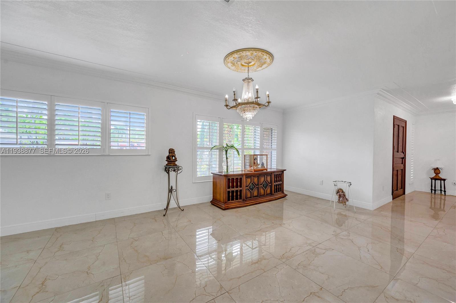 110 W Shore Dr W, Miami FL 33133