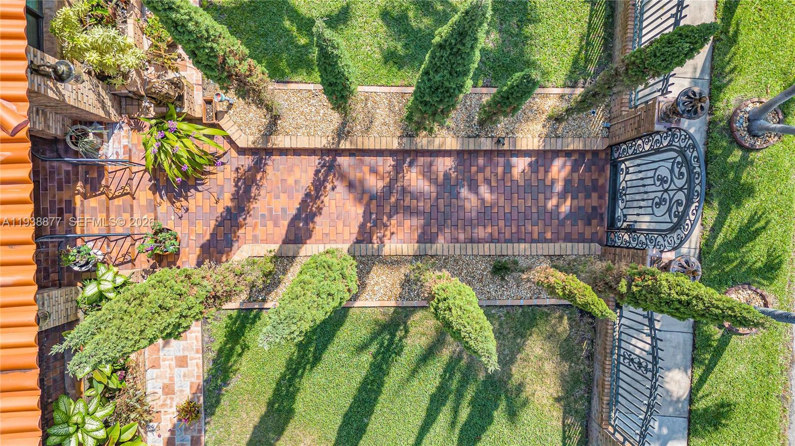 110 W Shore Dr W, Miami FL 33133