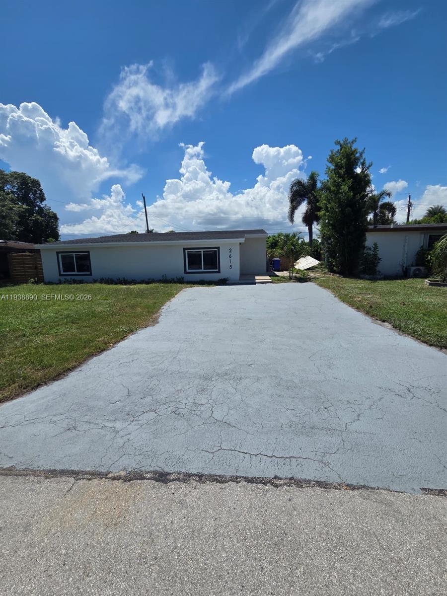 2615 NW 62nd Ave, Margate FL 33063