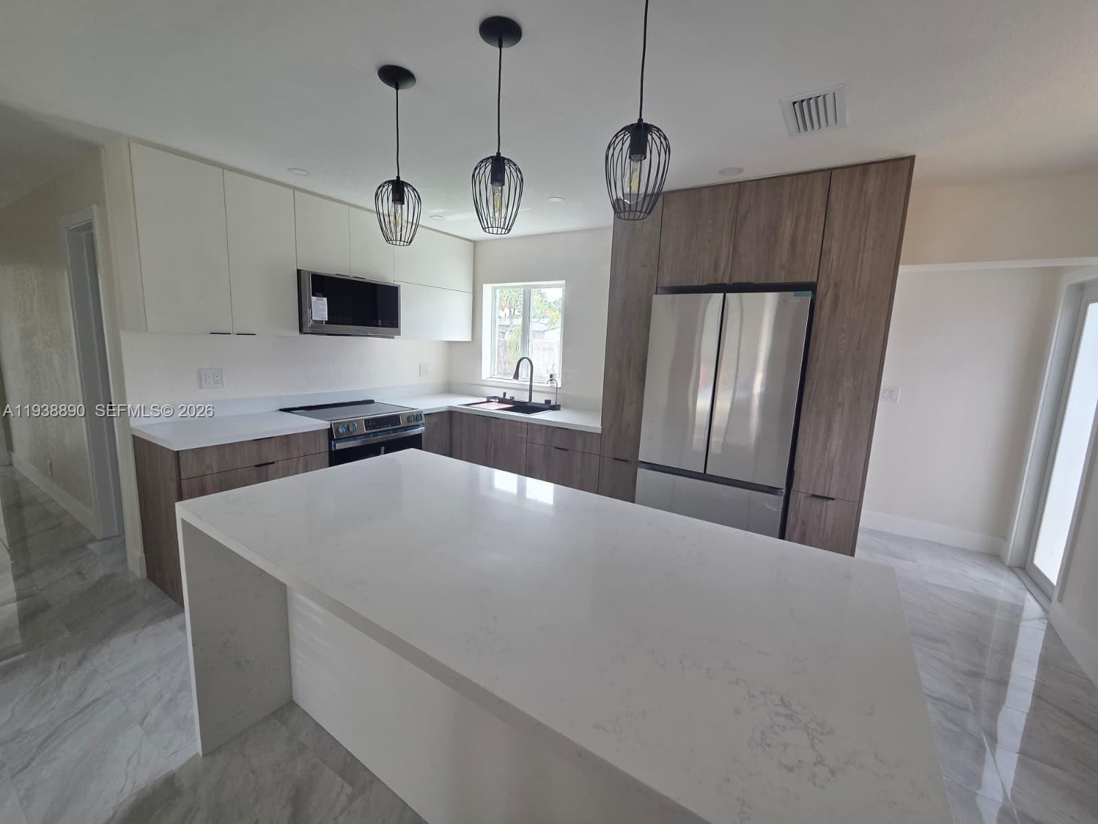 2615 NW 62nd Ave, Margate FL 33063