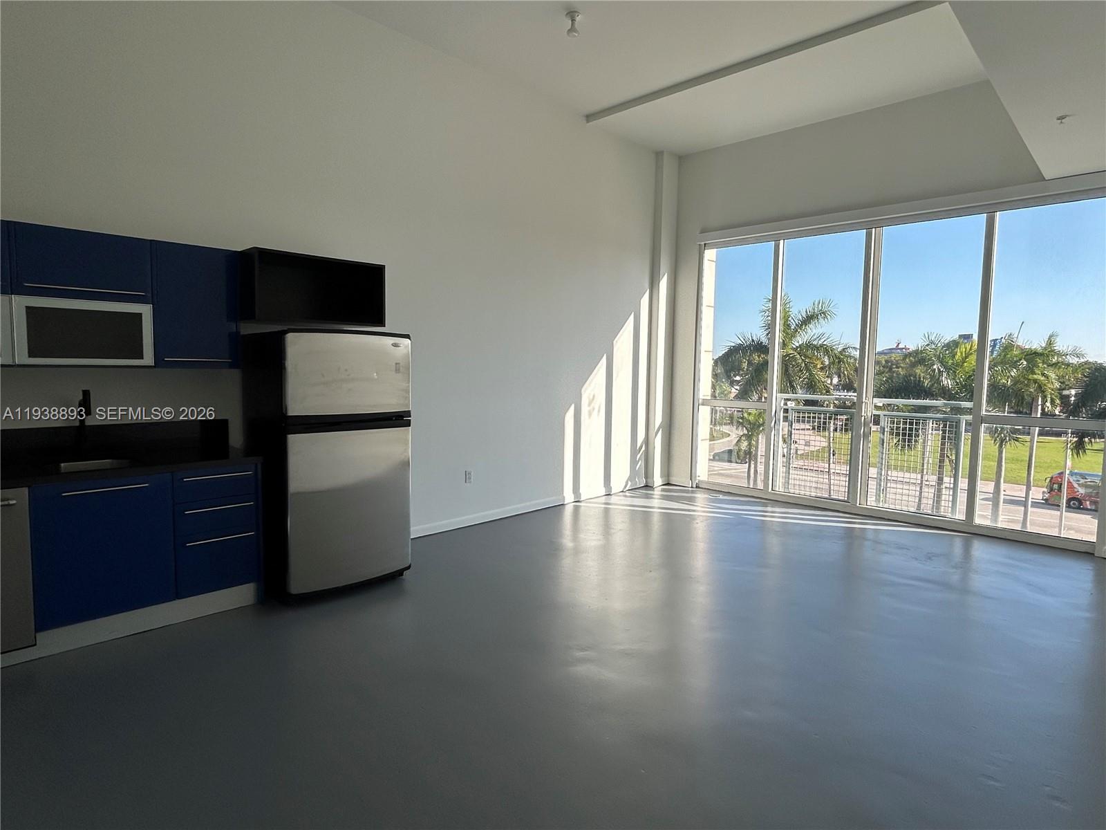 253 NE 2nd St #333, Miami FL 33132
