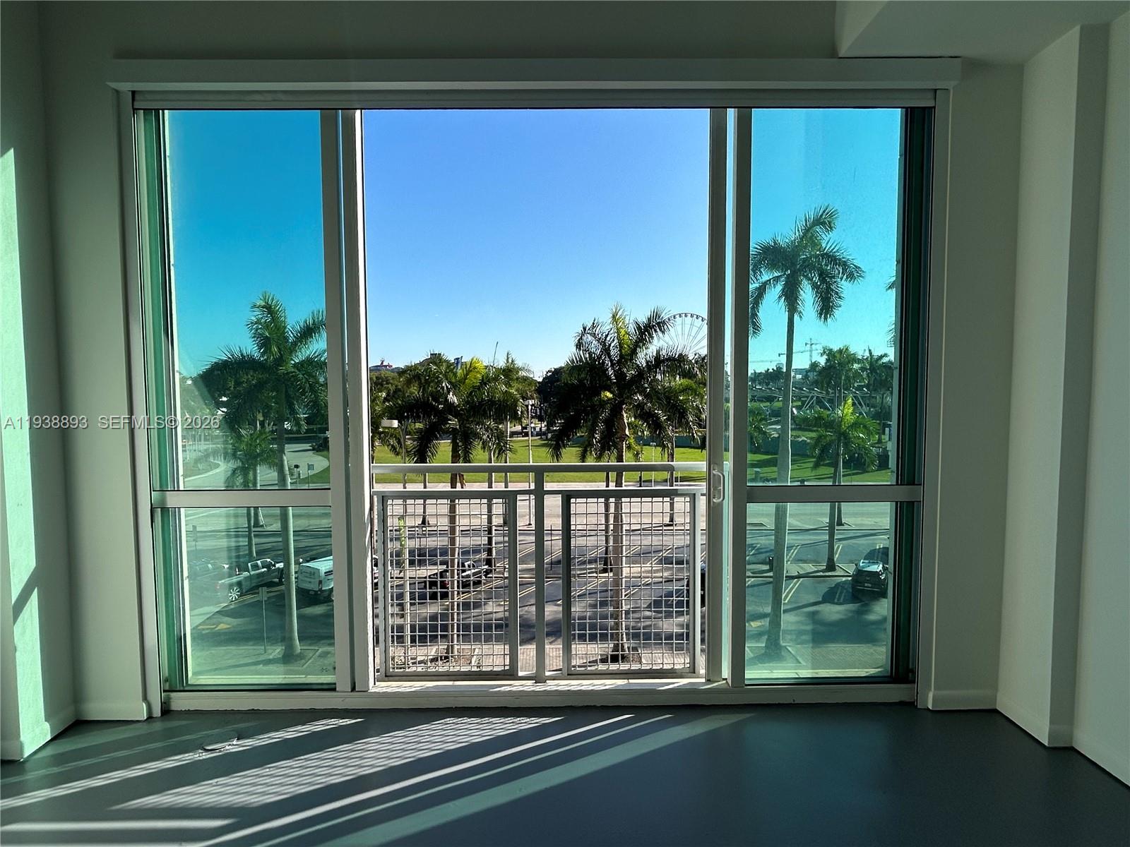 253 NE 2nd St #333, Miami FL 33132