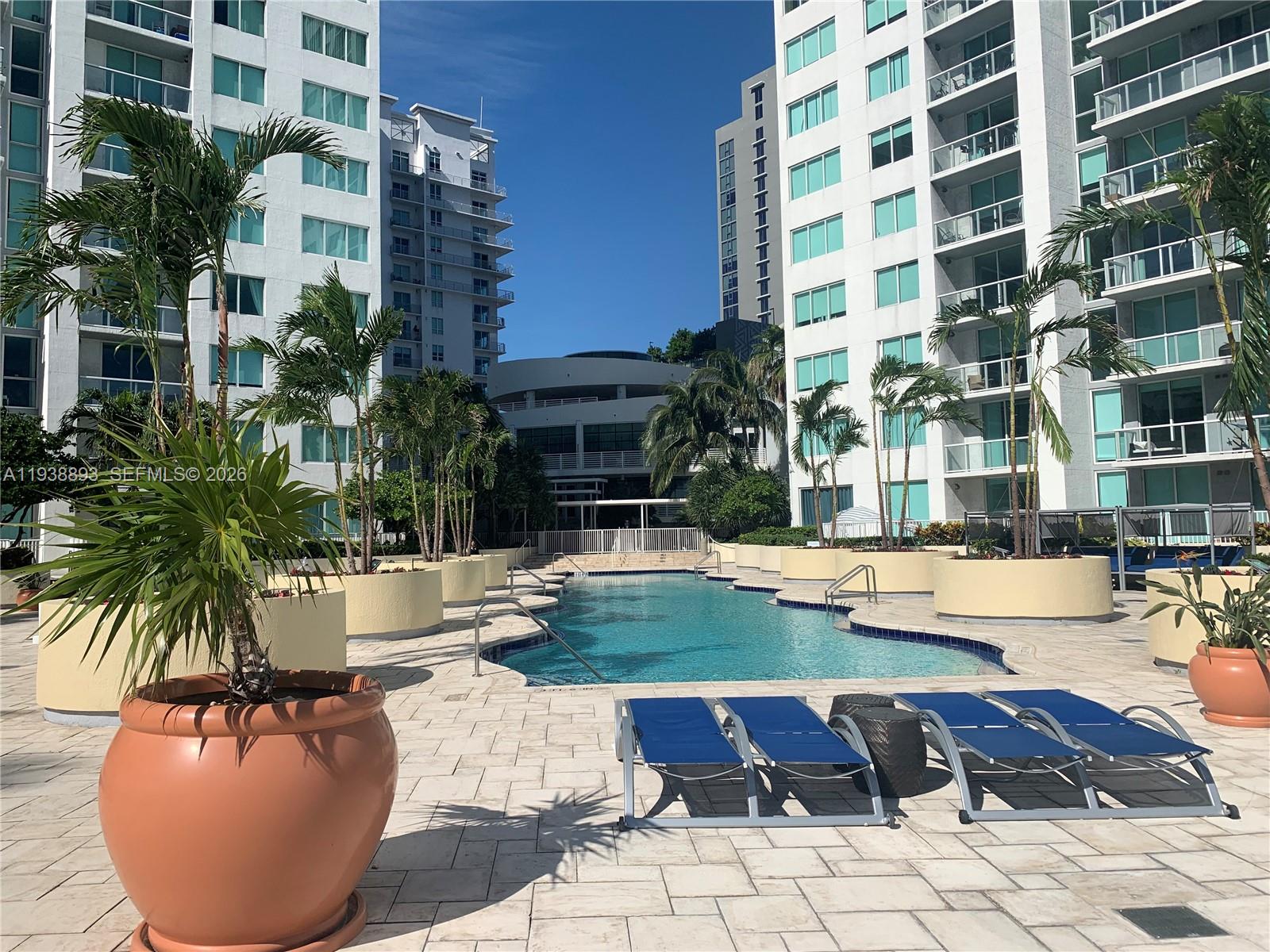 253 NE 2nd St #333, Miami FL 33132