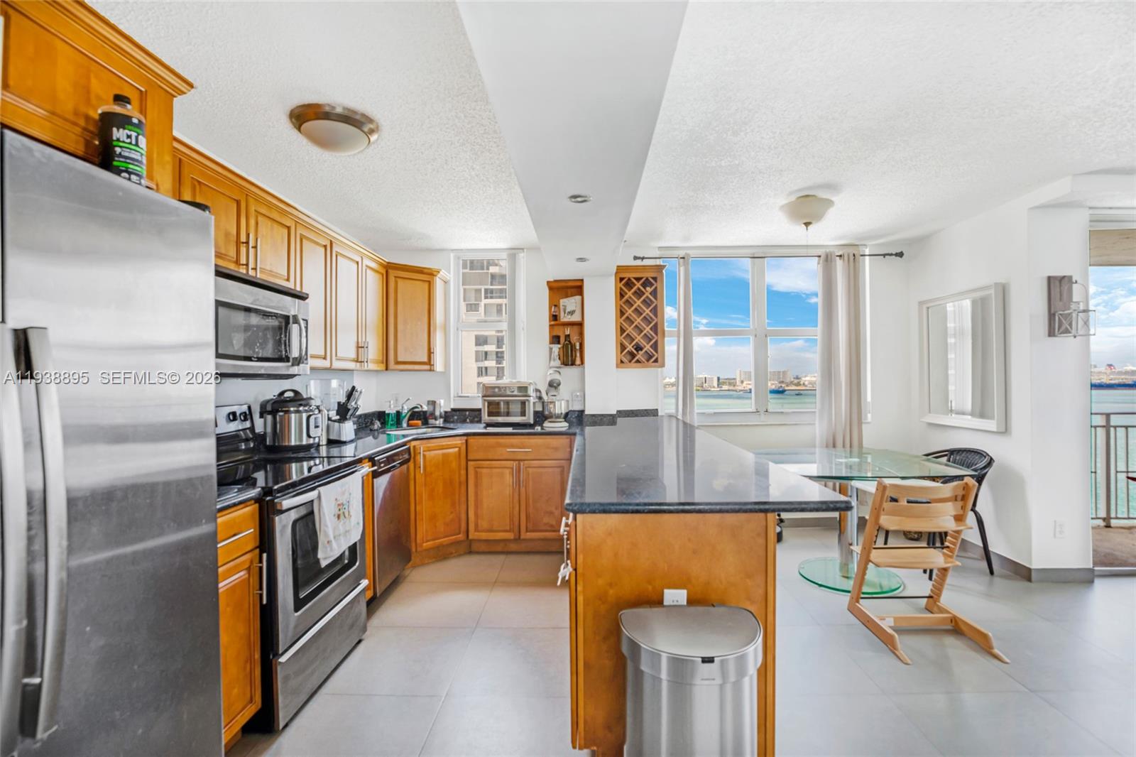 770 Claughton Island Dr #915, Miami FL 33131