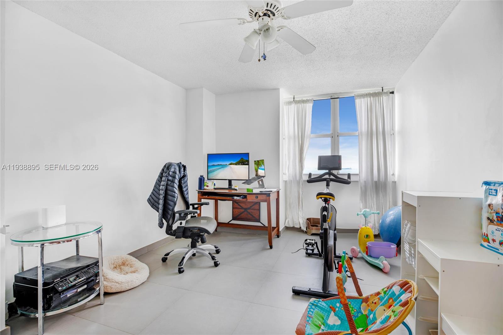 770 Claughton Island Dr #915, Miami FL 33131