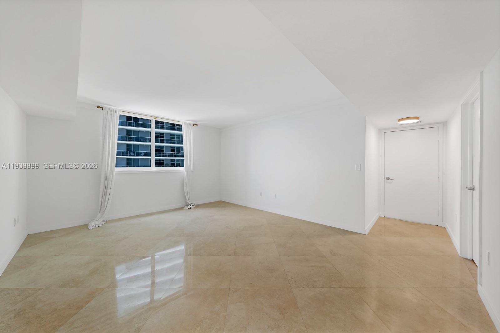 1800 N Bayshore Dr #2511, Miami FL 33132