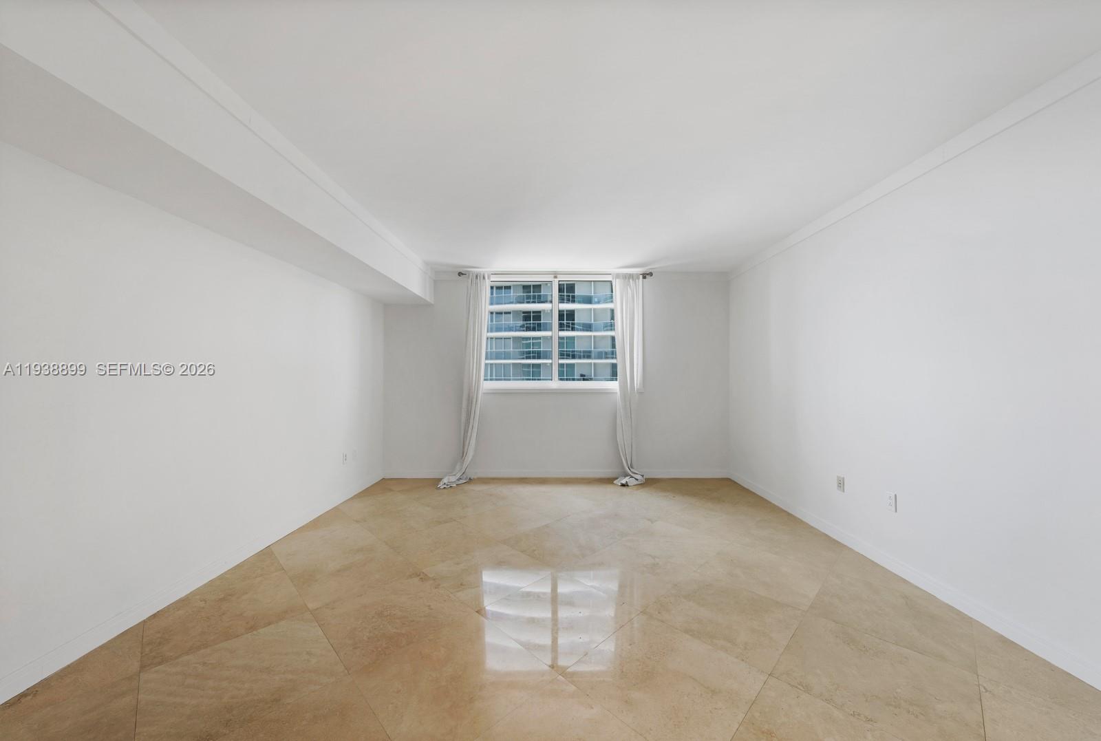 1800 N Bayshore Dr #2511, Miami FL 33132