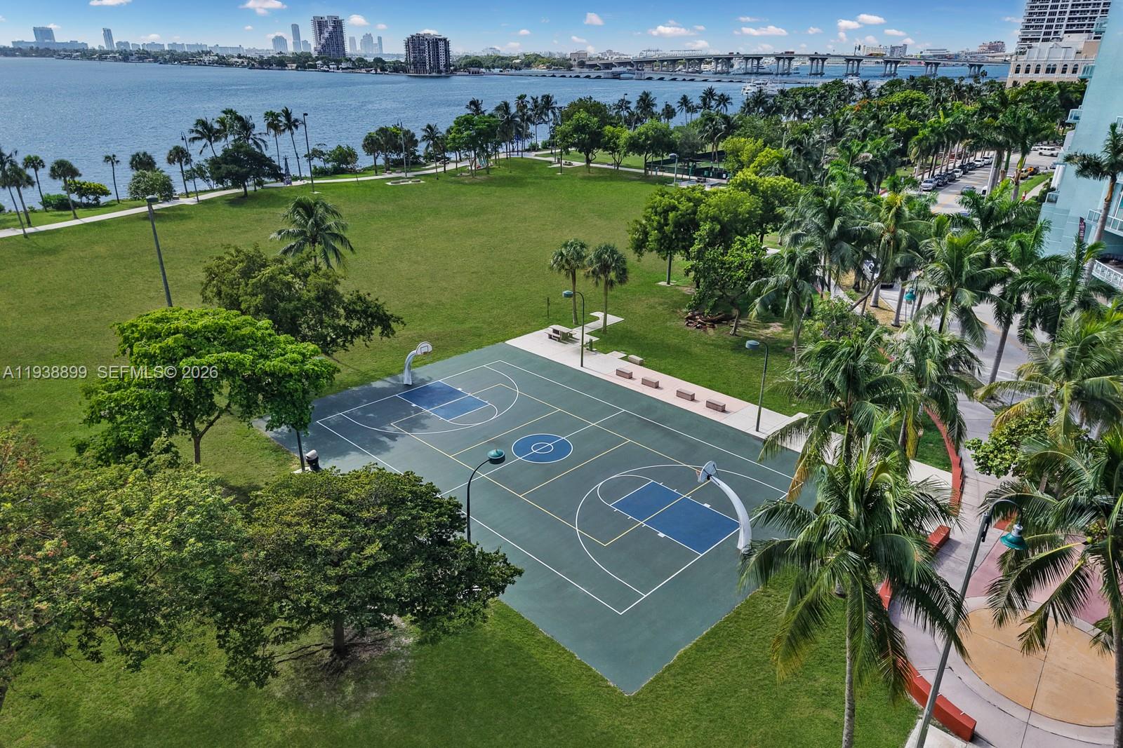 1800 N Bayshore Dr #2511, Miami FL 33132
