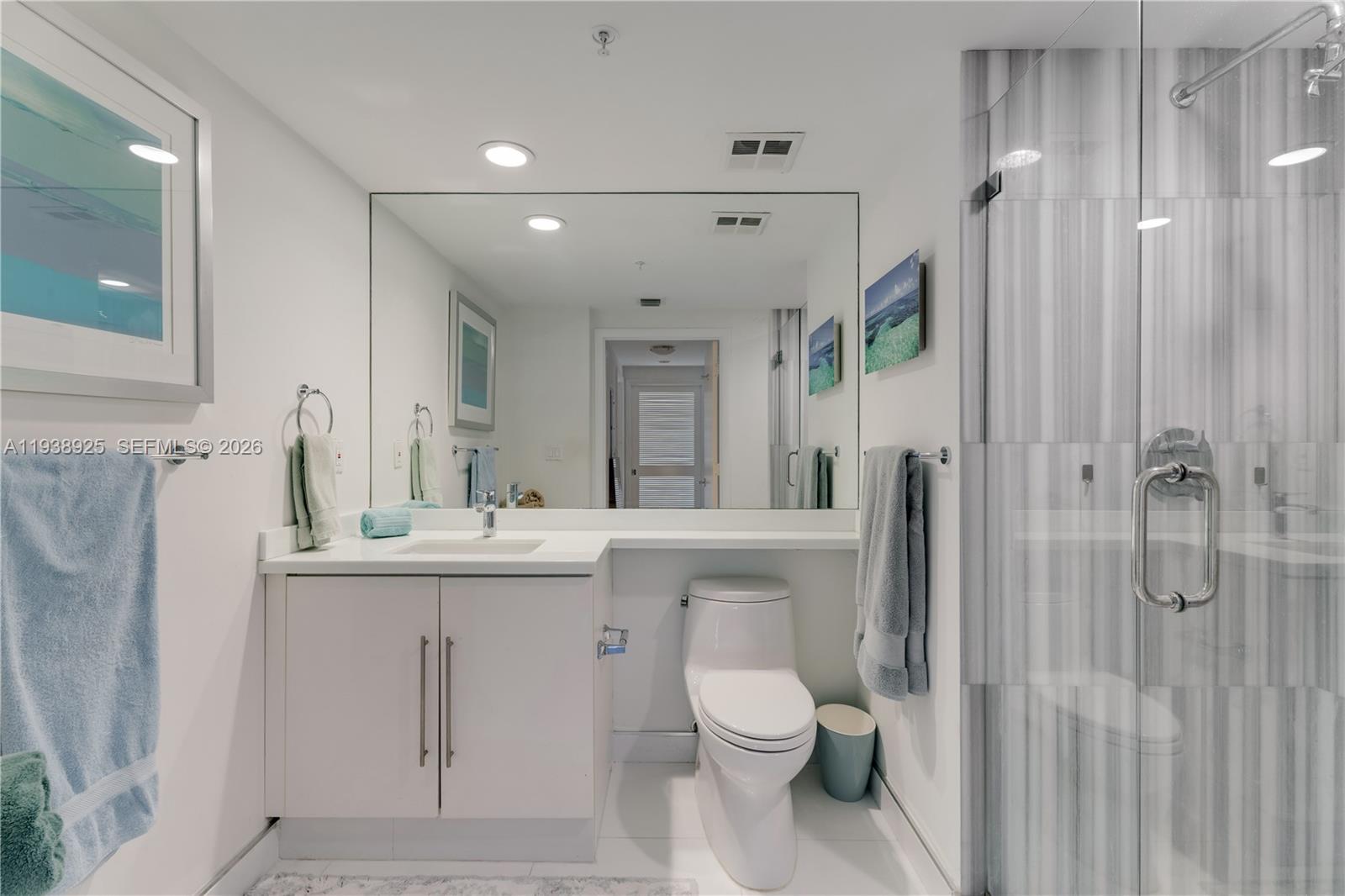 325 S Biscayne Blvd #3723, Miami FL 33131