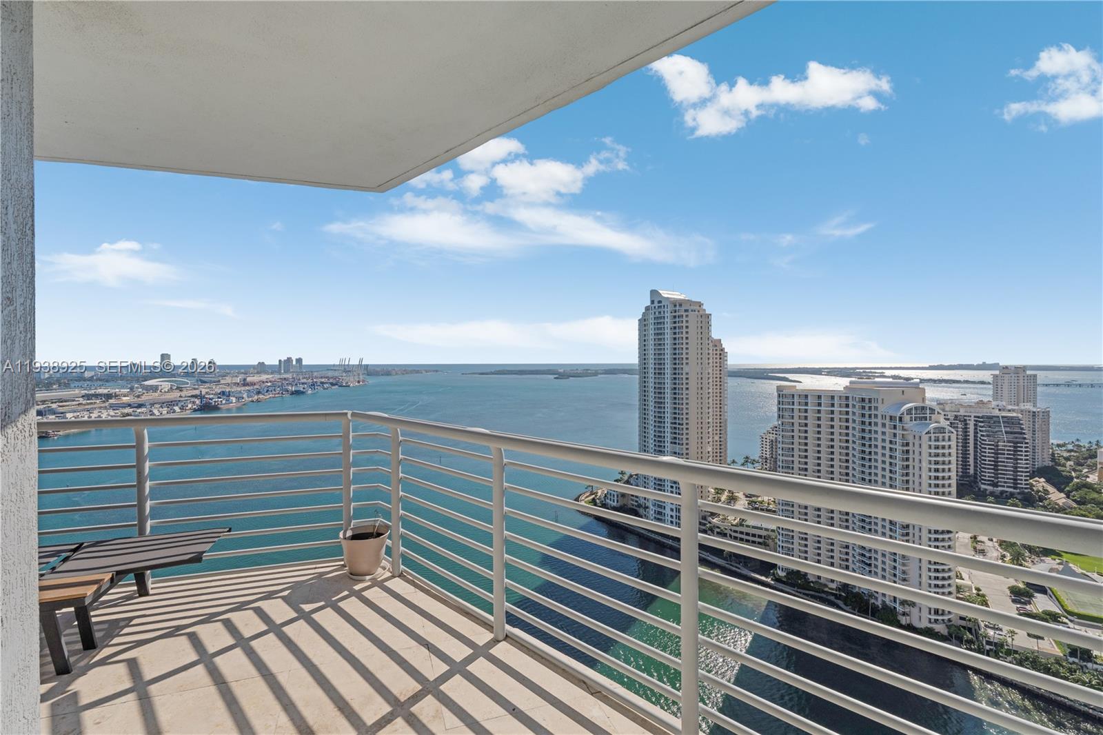 325 S Biscayne Blvd #3723, Miami FL 33131