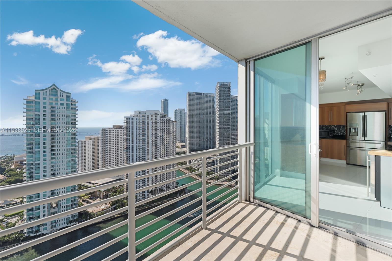 325 S Biscayne Blvd #3723, Miami FL 33131