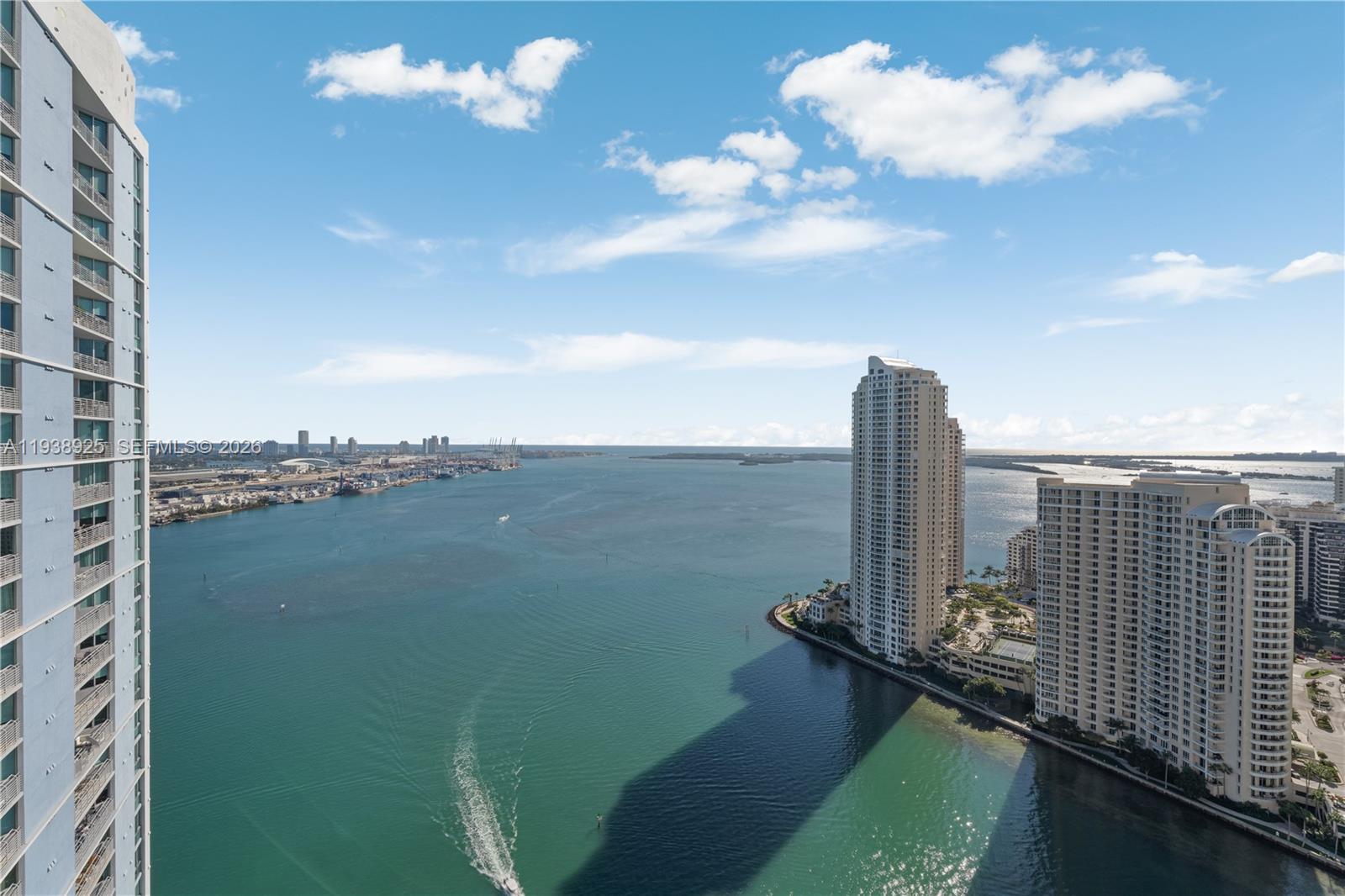 325 S Biscayne Blvd #3723, Miami FL 33131
