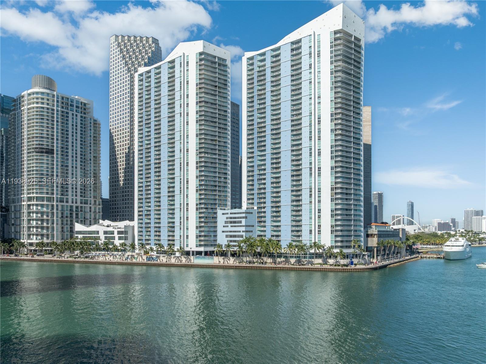 325 S Biscayne Blvd #3723, Miami FL 33131