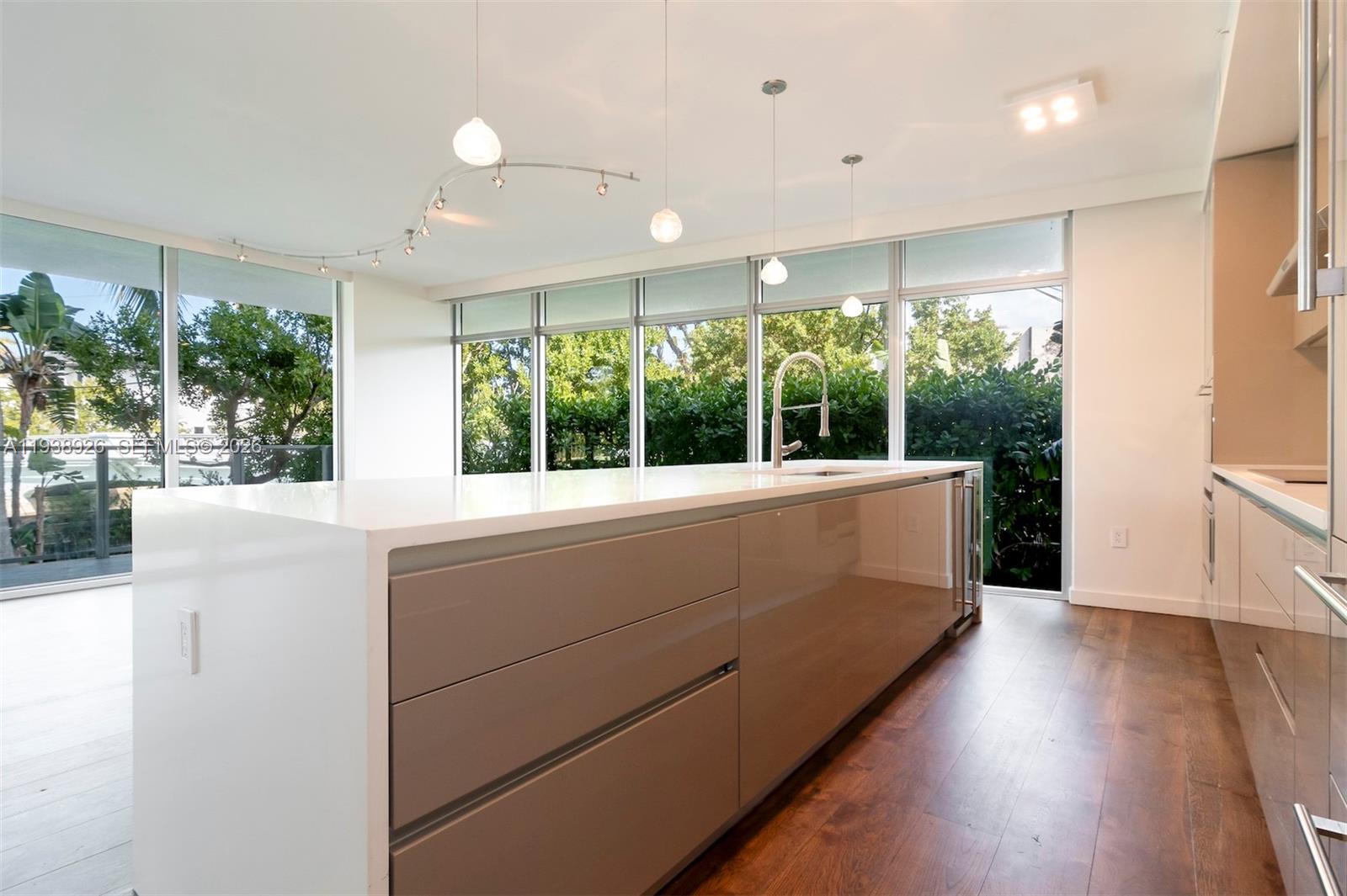 1201 20th St #205, Miami Beach FL 33139