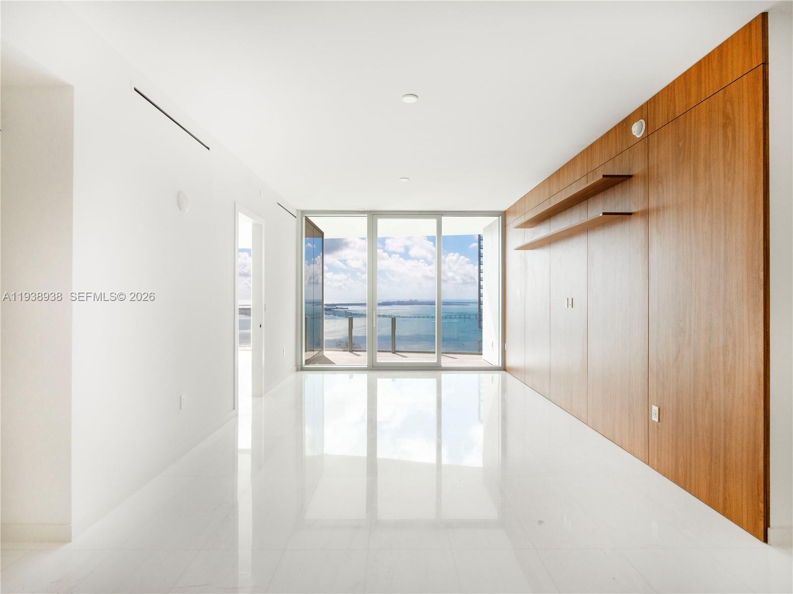 300 Biscayne Boulevard Way #4305W, Miami FL 33131