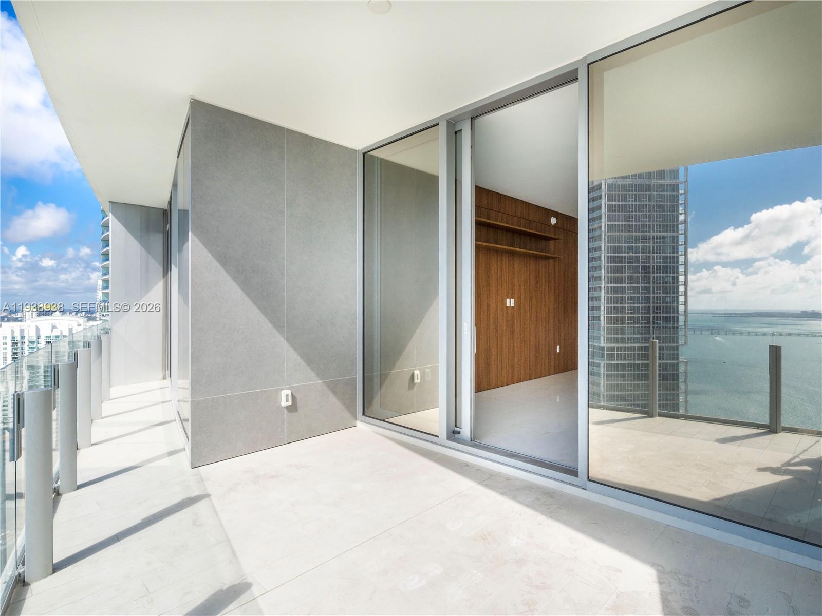 300 Biscayne Boulevard Way #4305W, Miami FL 33131