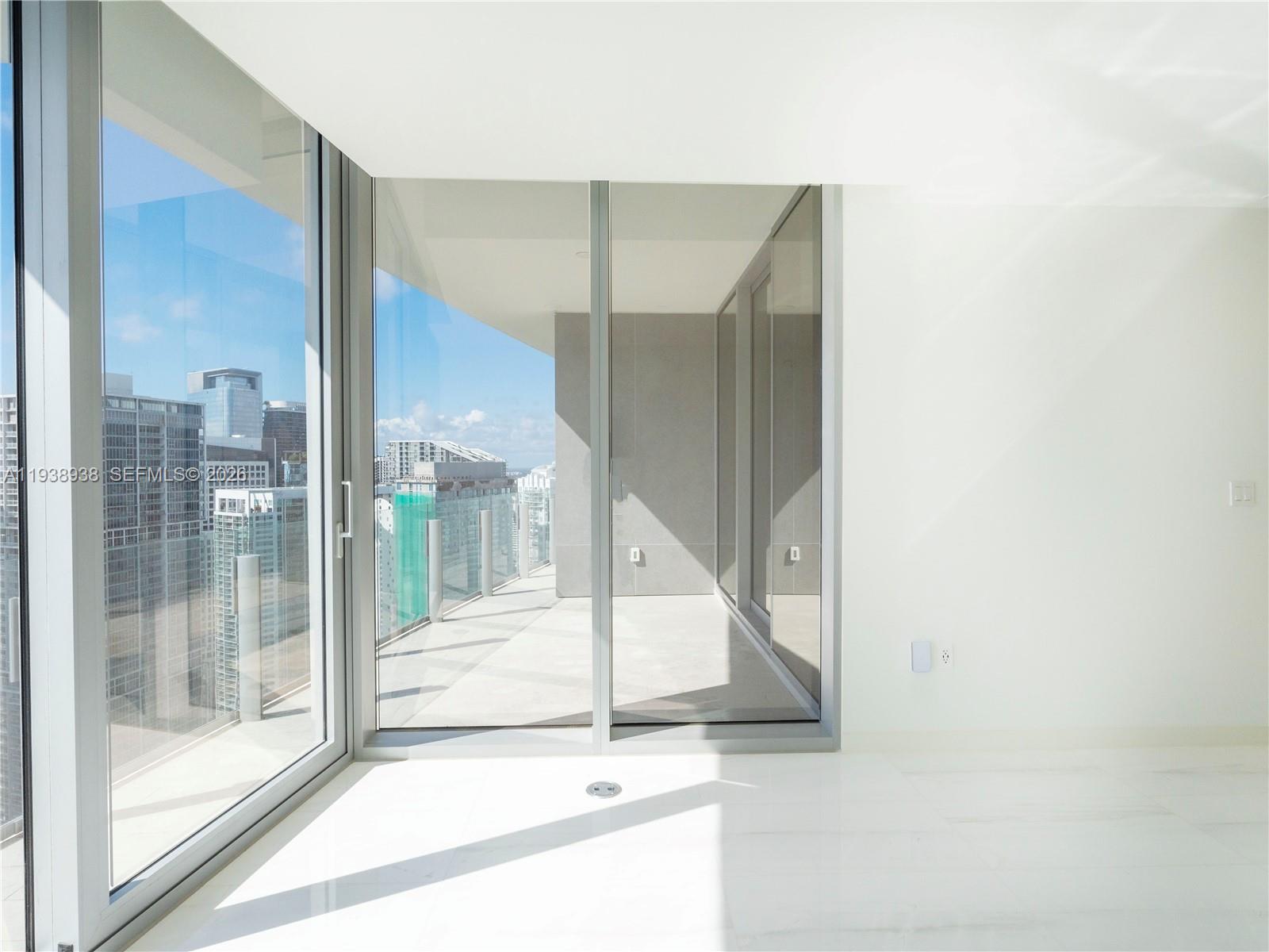300 Biscayne Boulevard Way #4305W, Miami FL 33131