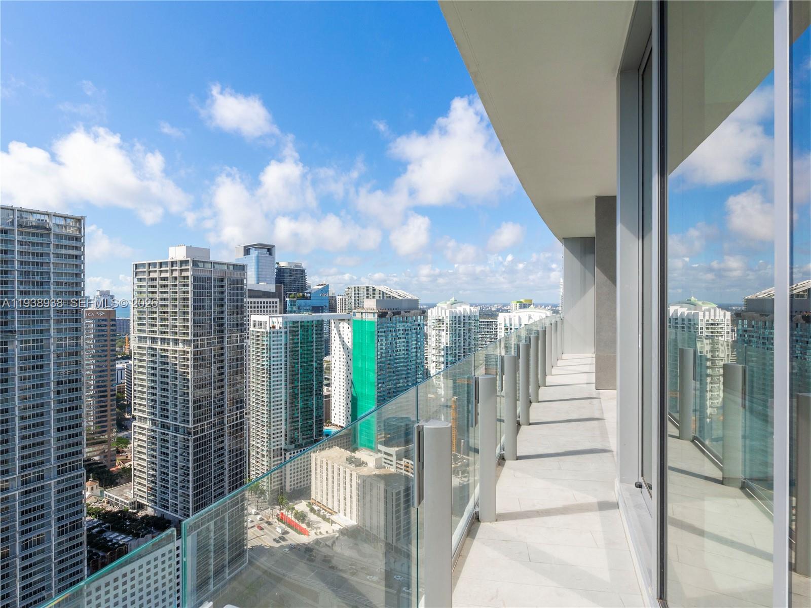 300 Biscayne Boulevard Way #4305W, Miami FL 33131