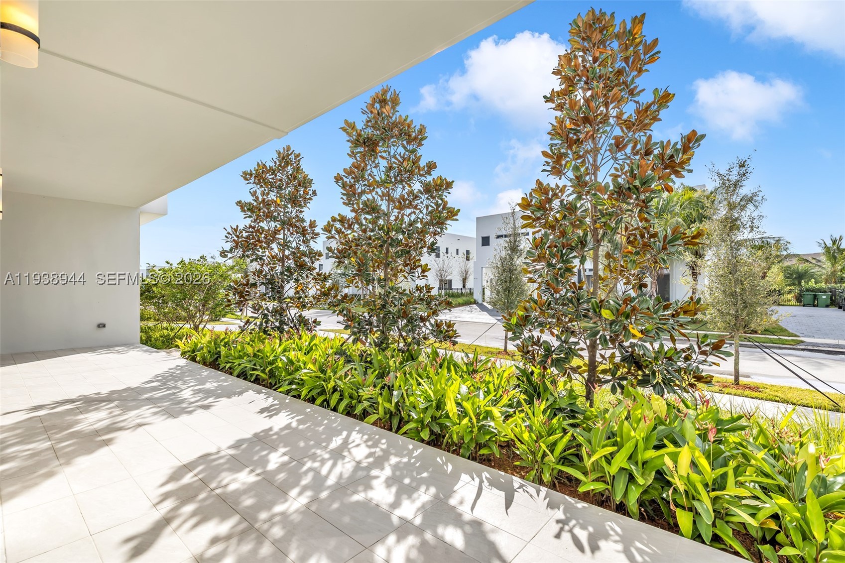 16699 N Botaniko Dr N, Weston FL 33326