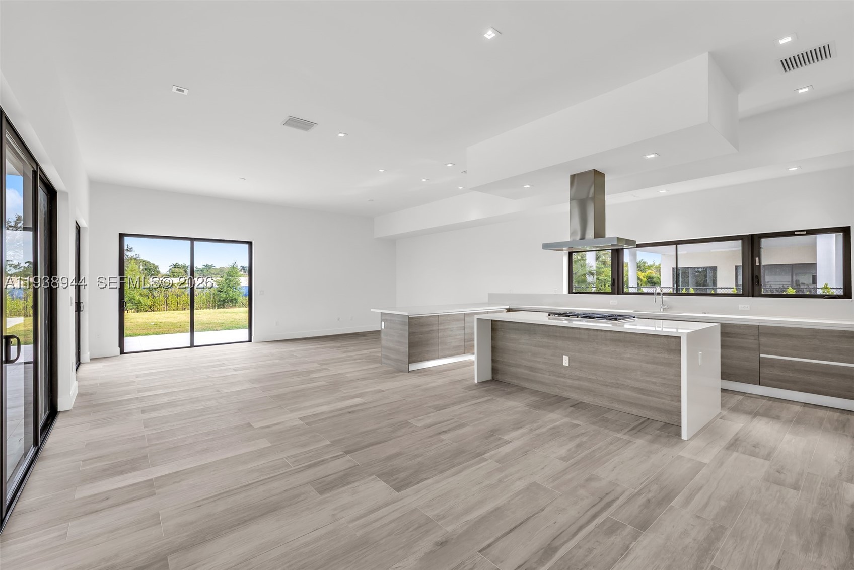 16699 N Botaniko Dr N, Weston FL 33326