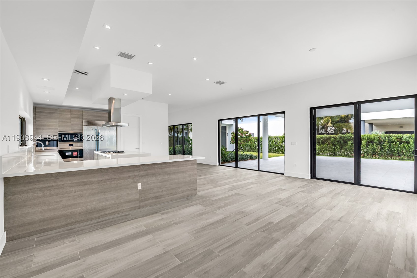 16699 N Botaniko Dr N, Weston FL 33326