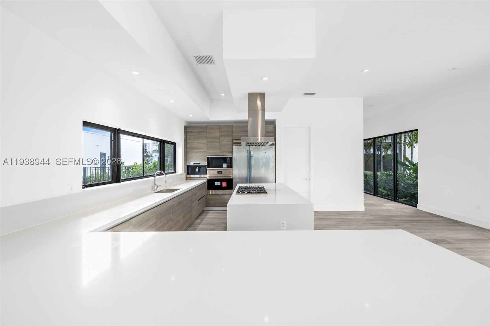 16699 N Botaniko Dr N, Weston FL 33326