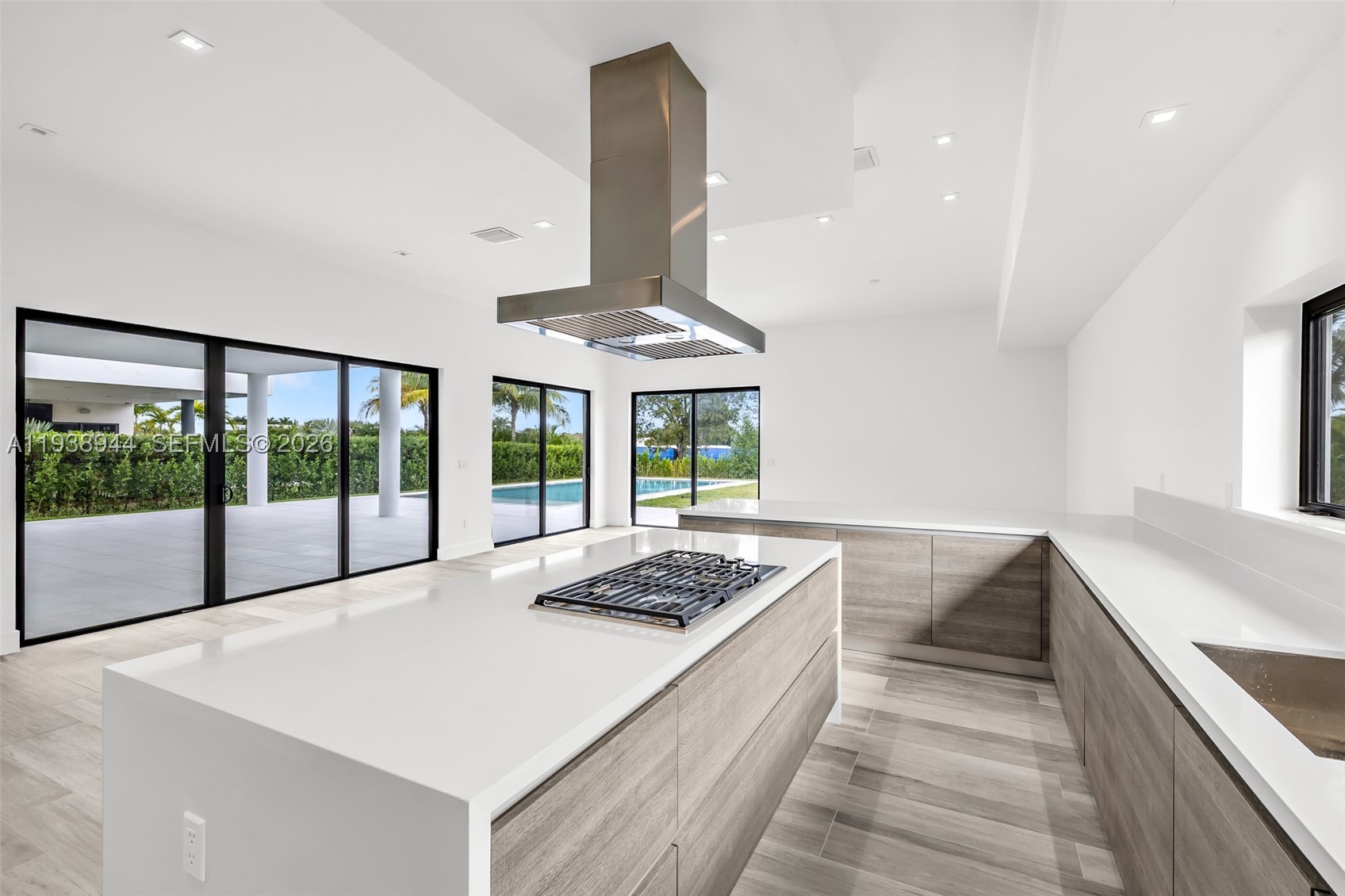 16699 N Botaniko Dr N, Weston FL 33326