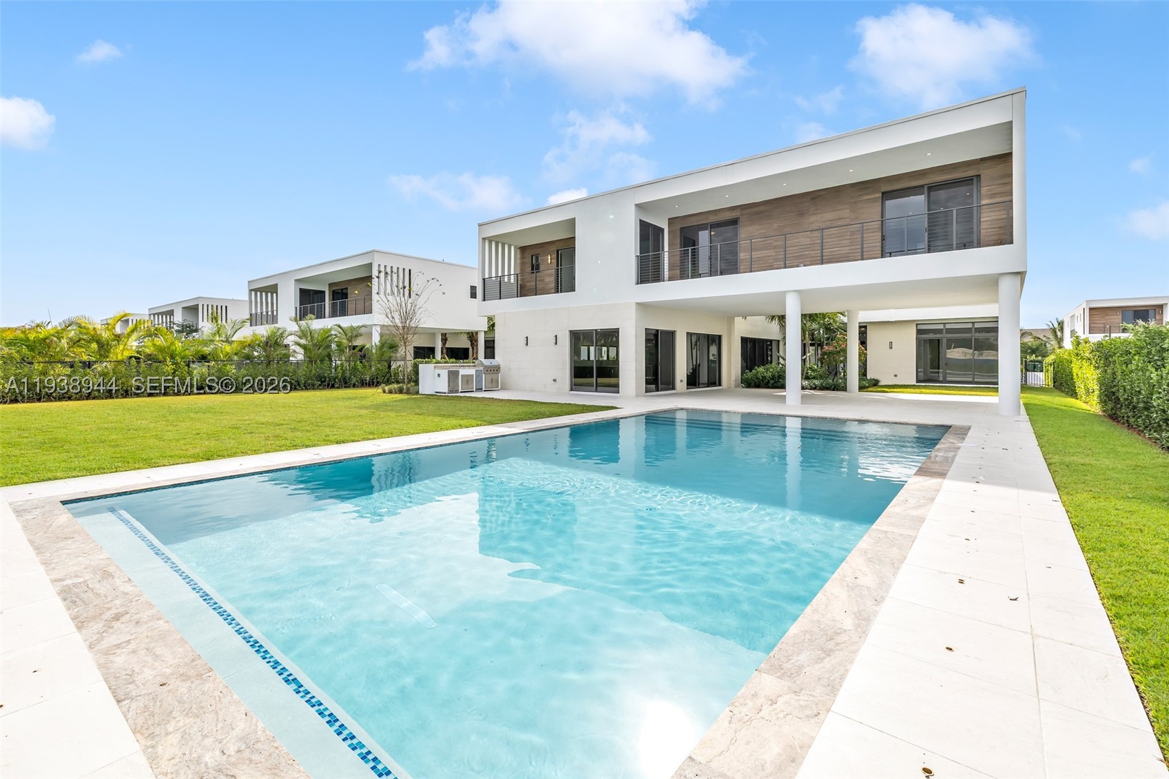 16699 N Botaniko Dr N, Weston FL 33326