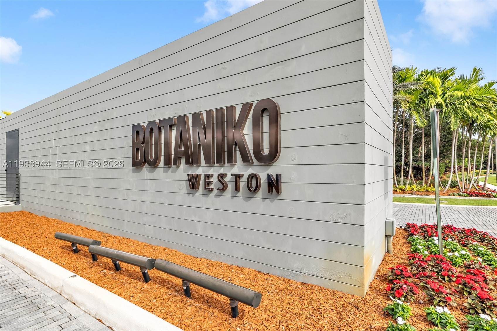 16699 N Botaniko Dr N, Weston FL 33326