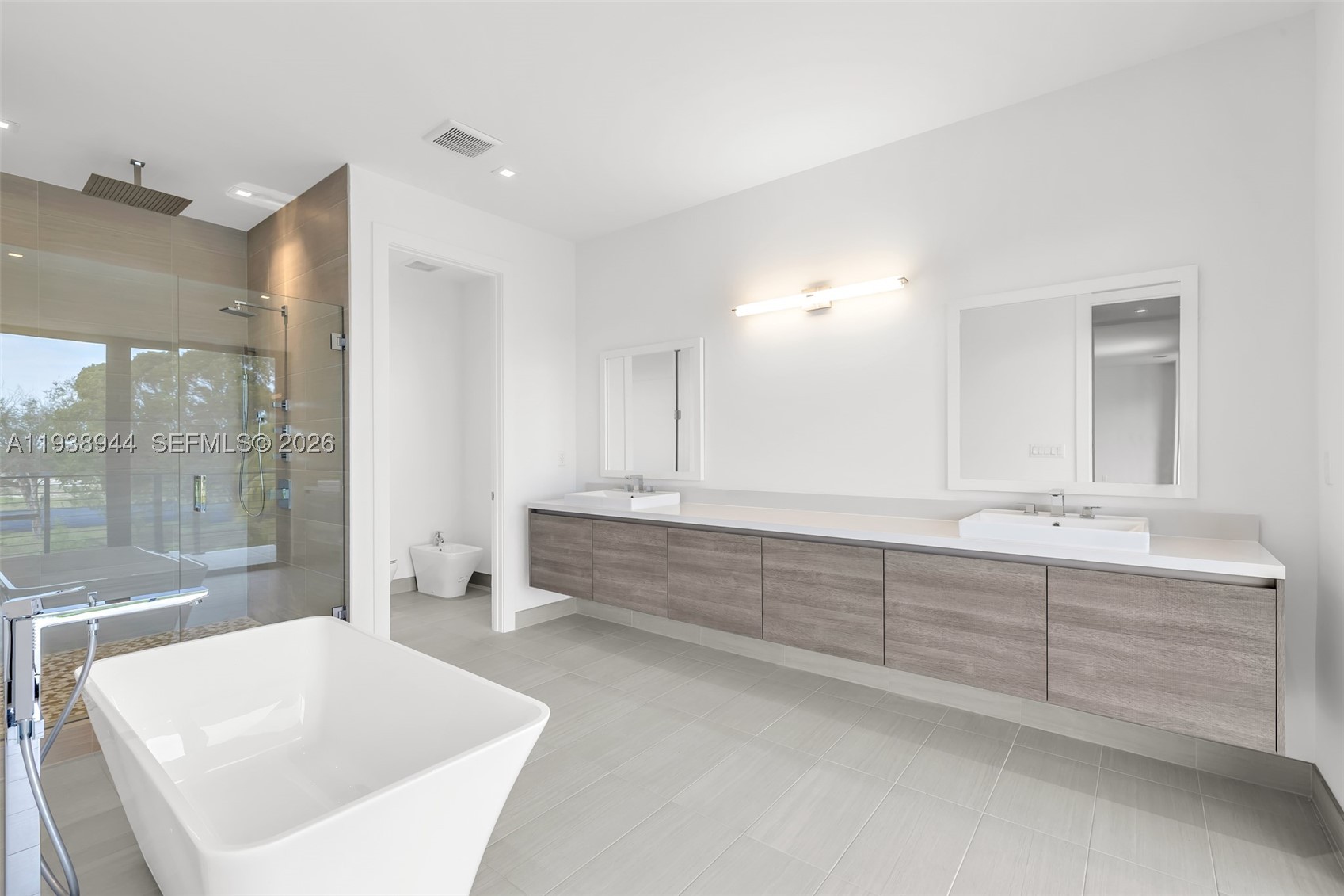 16699 N Botaniko Dr N, Weston FL 33326