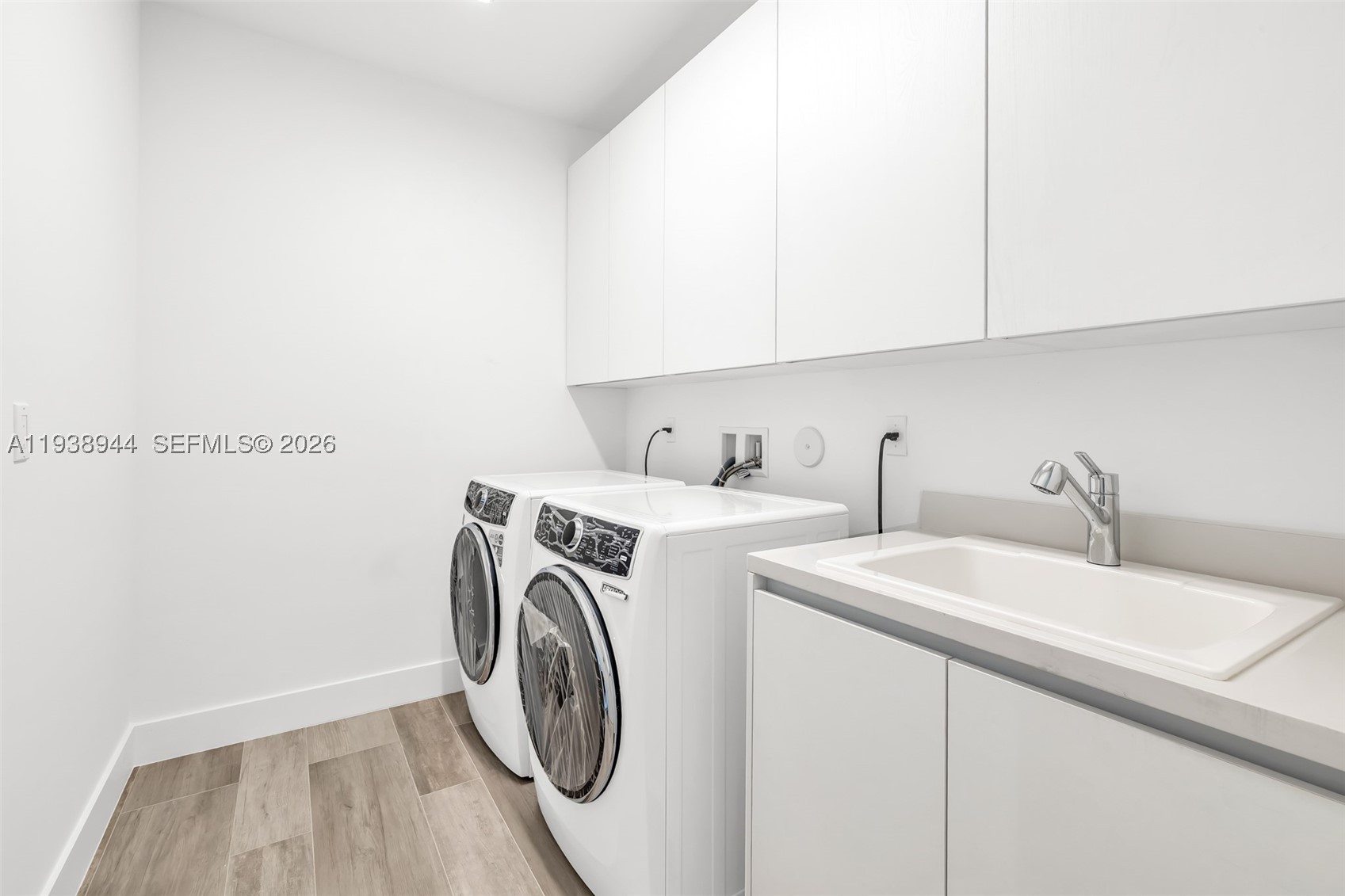 16699 N Botaniko Dr N, Weston FL 33326