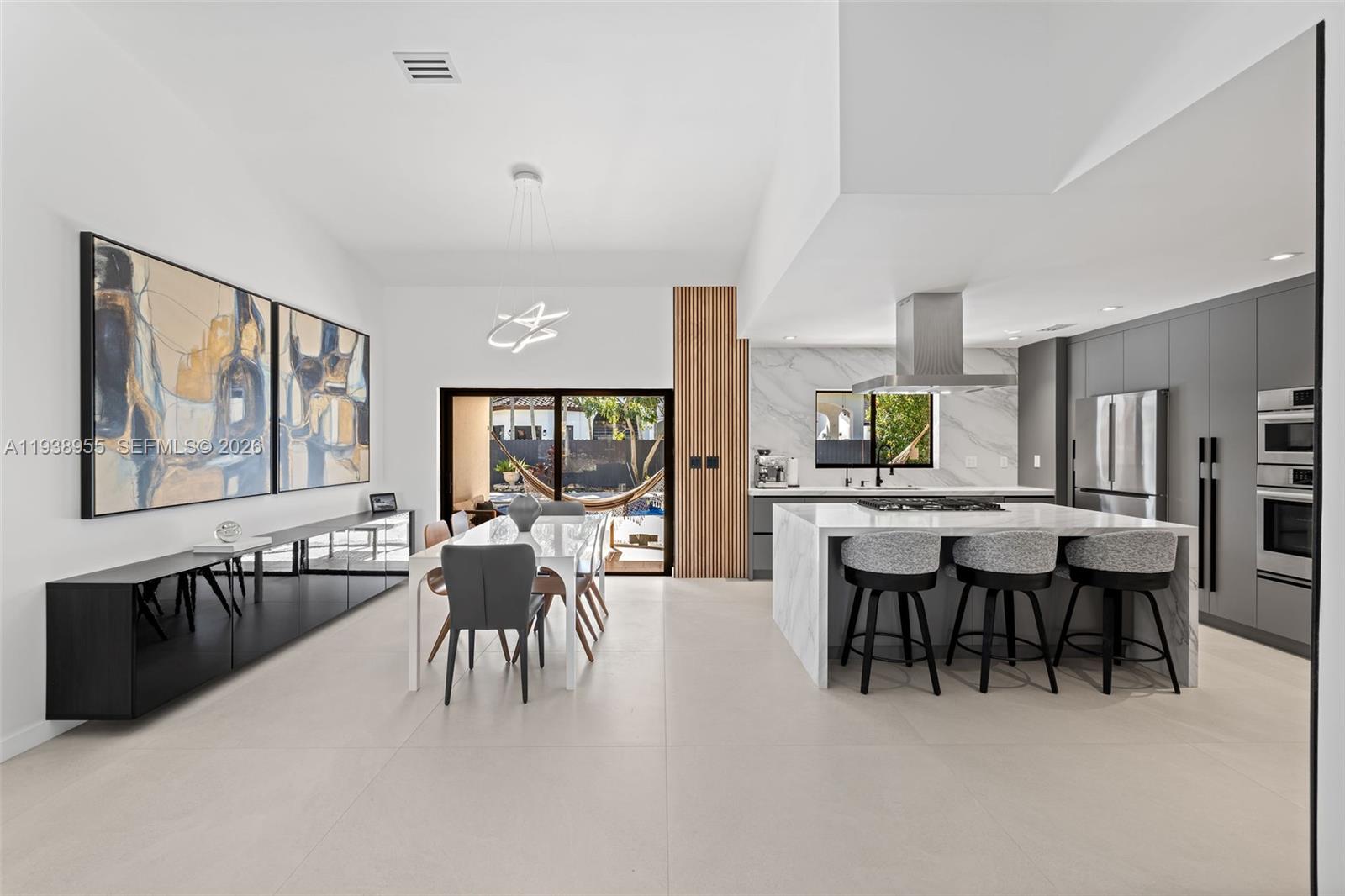 7910 NW 169th Ter, Miami Lakes FL 33016