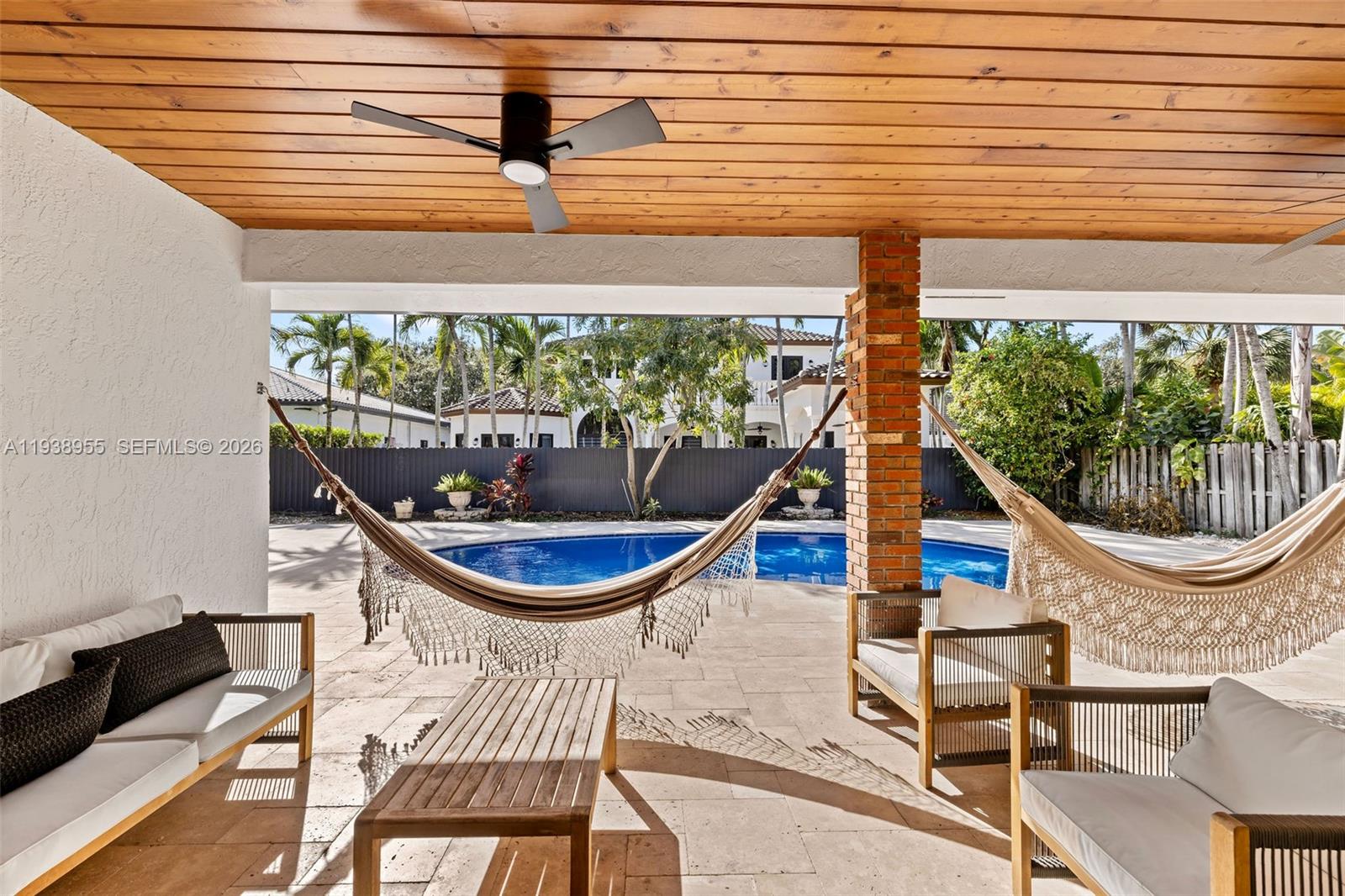 7910 NW 169th Ter, Miami Lakes FL 33016