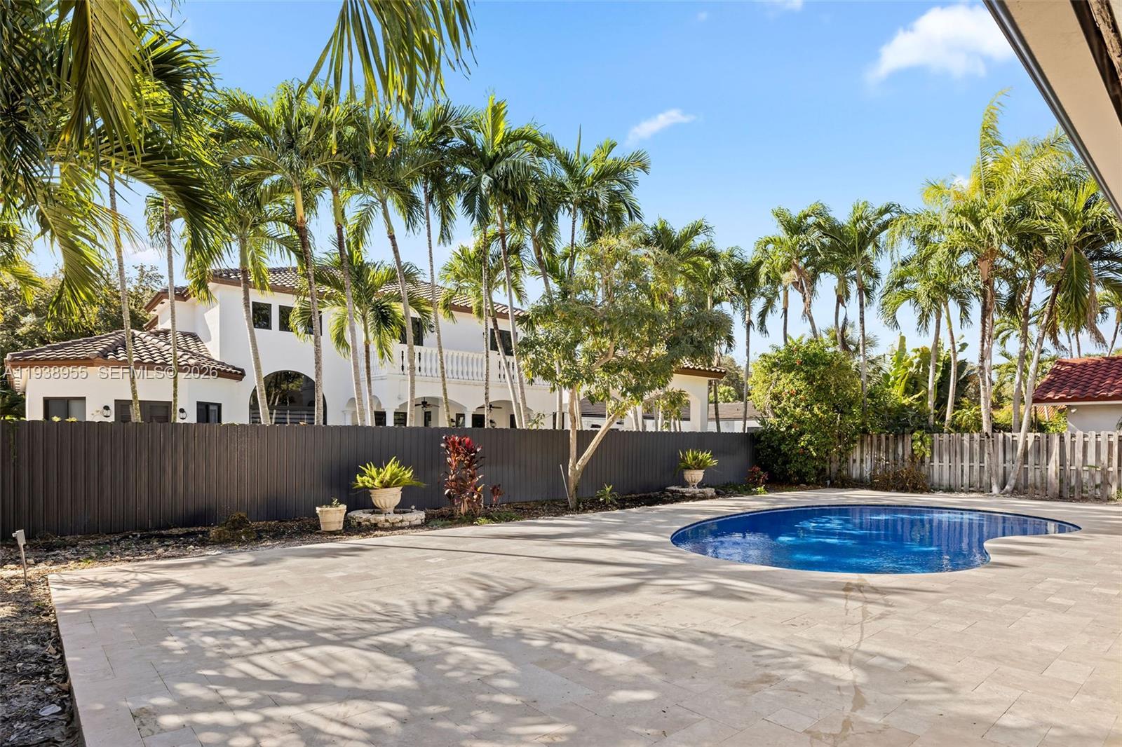 7910 NW 169th Ter, Miami Lakes FL 33016