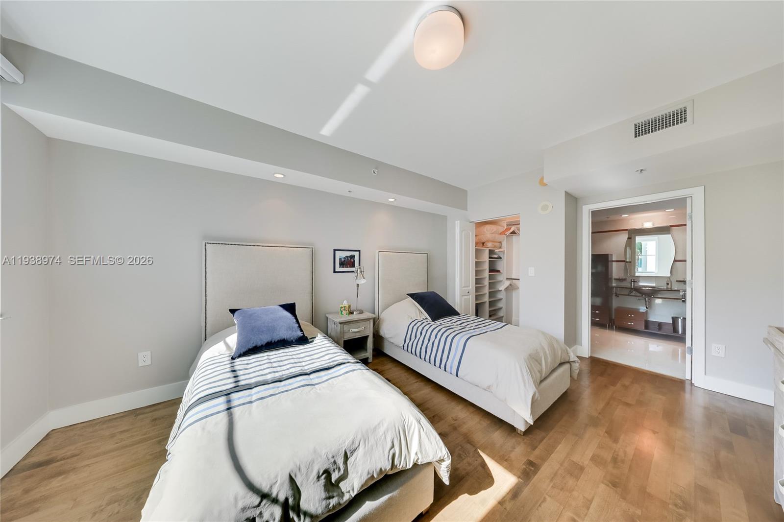 110 Washington Ave #2606, Miami Beach FL 33139