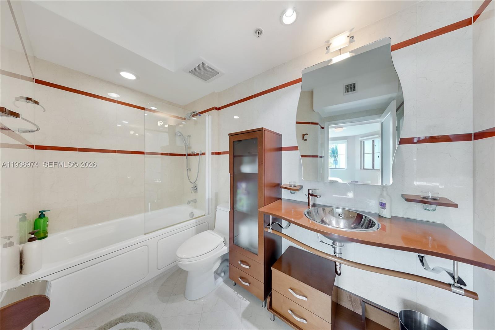 110 Washington Ave #2606, Miami Beach FL 33139