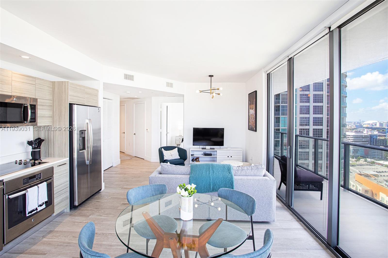 121 NE 34th St #2616, Miami FL 33137