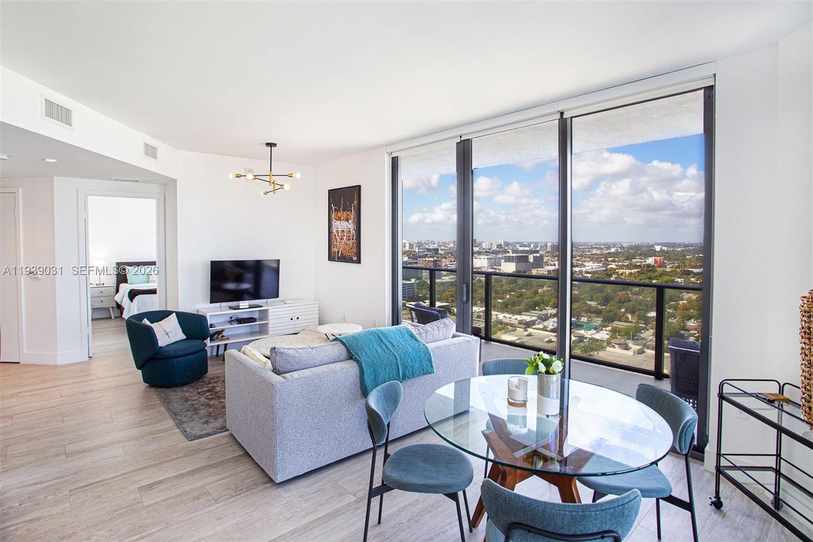 121 NE 34th St #2616, Miami FL 33137