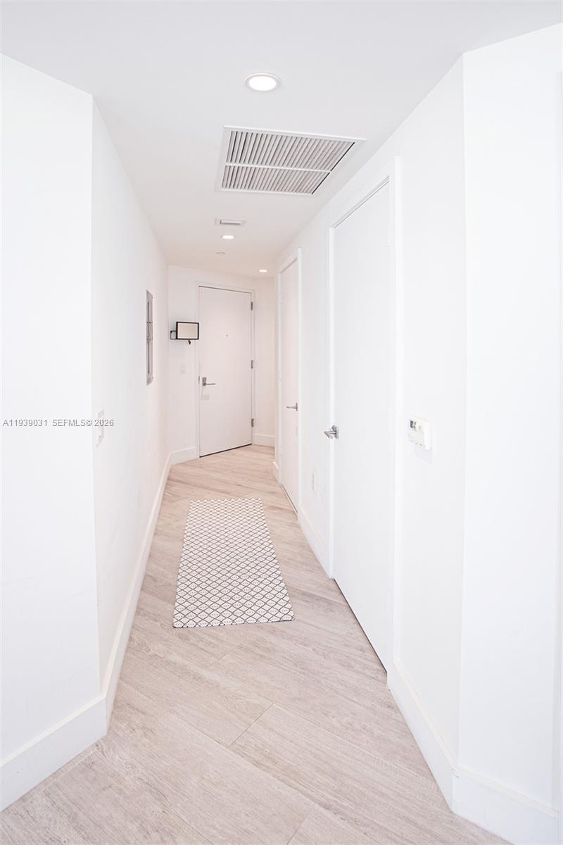 121 NE 34th St #2616, Miami FL 33137