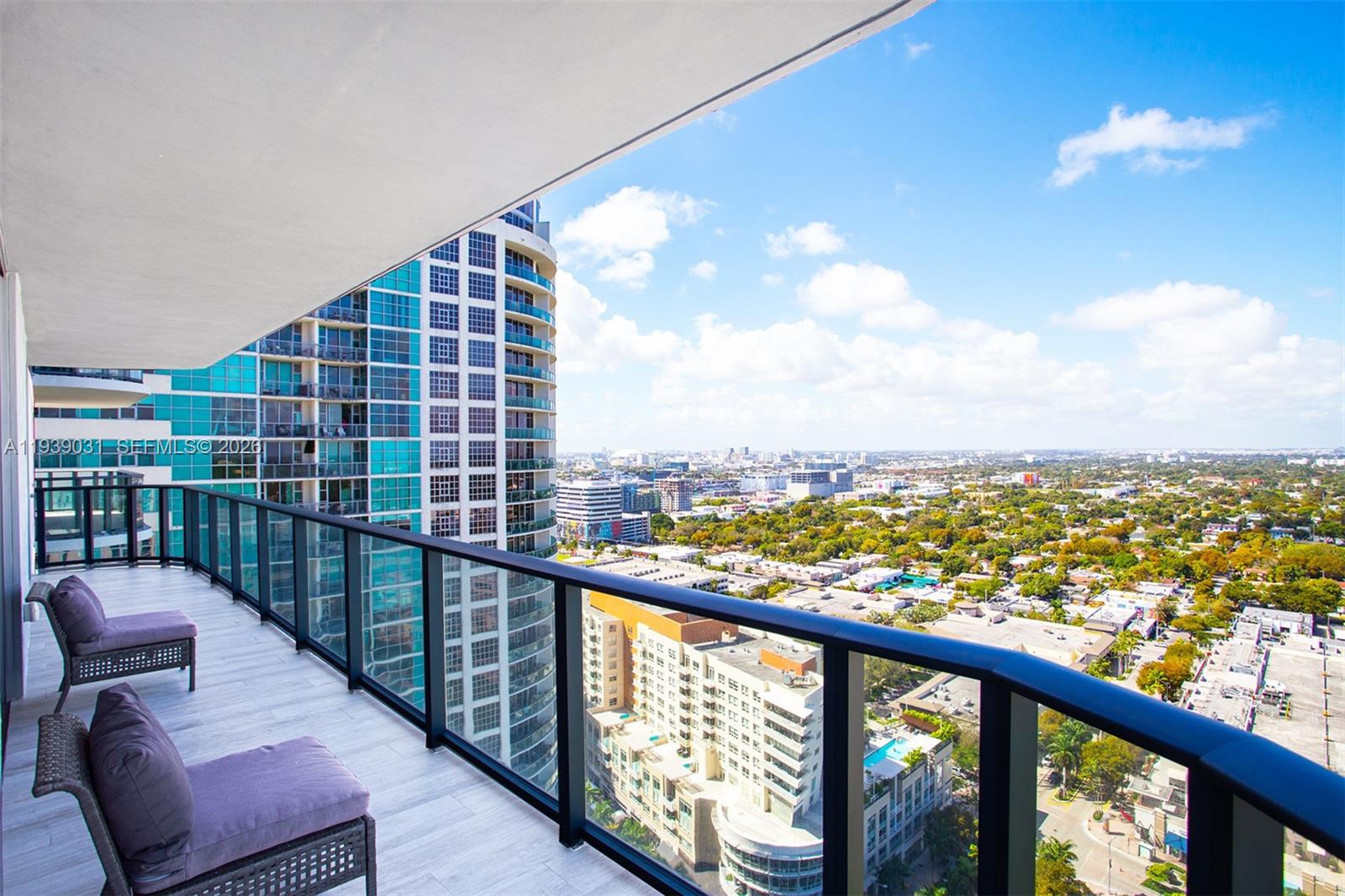 121 NE 34th St #2616, Miami FL 33137