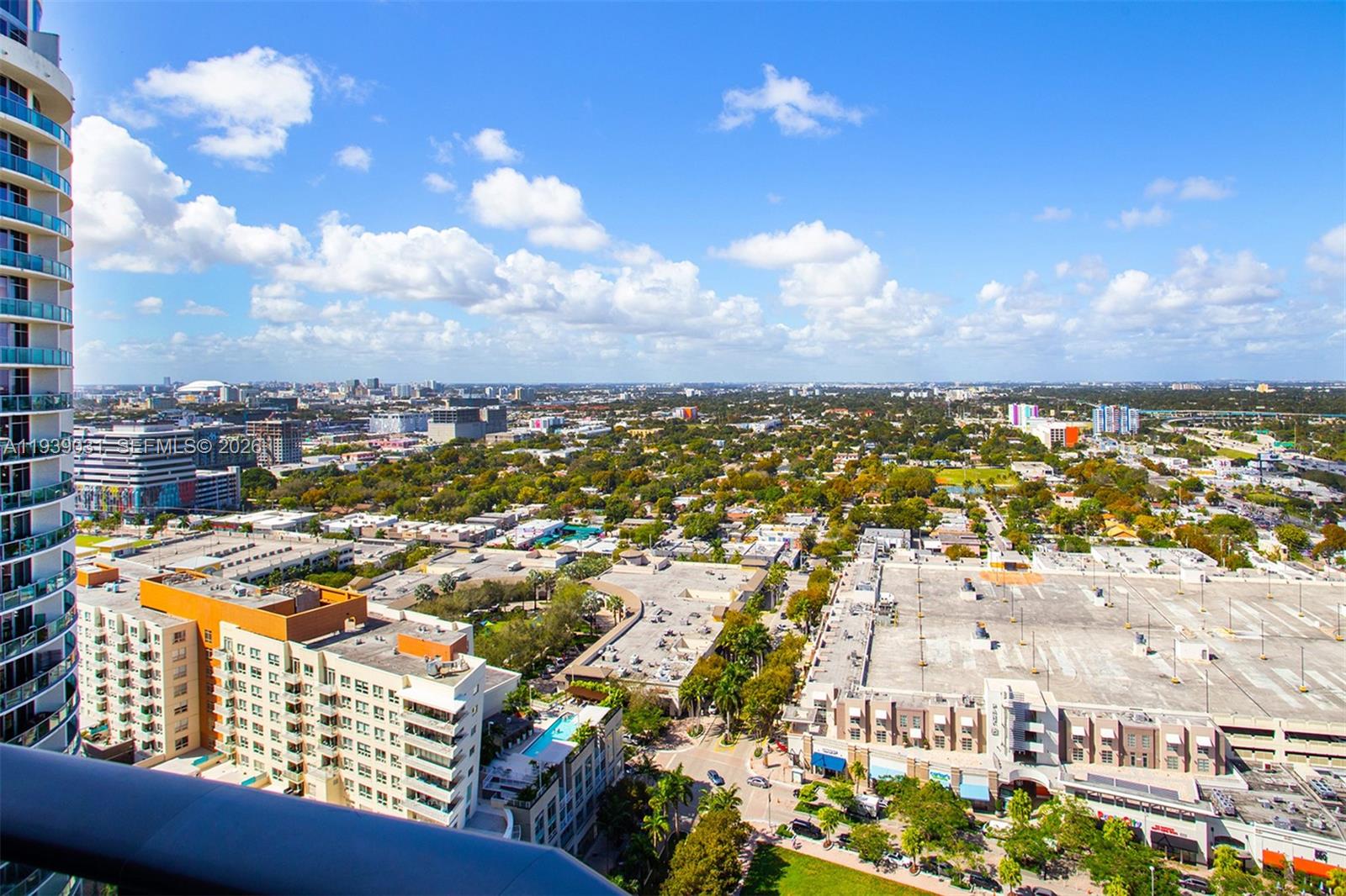 121 NE 34th St #2616, Miami FL 33137