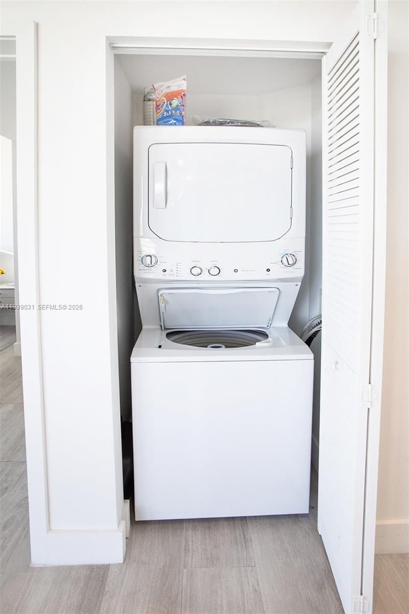 121 NE 34th St #2616, Miami FL 33137