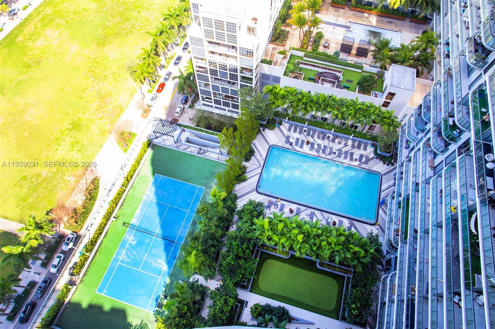 121 NE 34th St #2616, Miami FL 33137