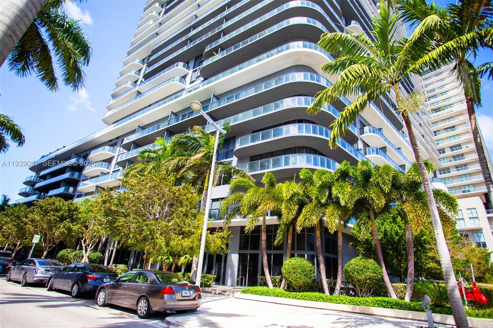 121 NE 34th St #2616, Miami FL 33137