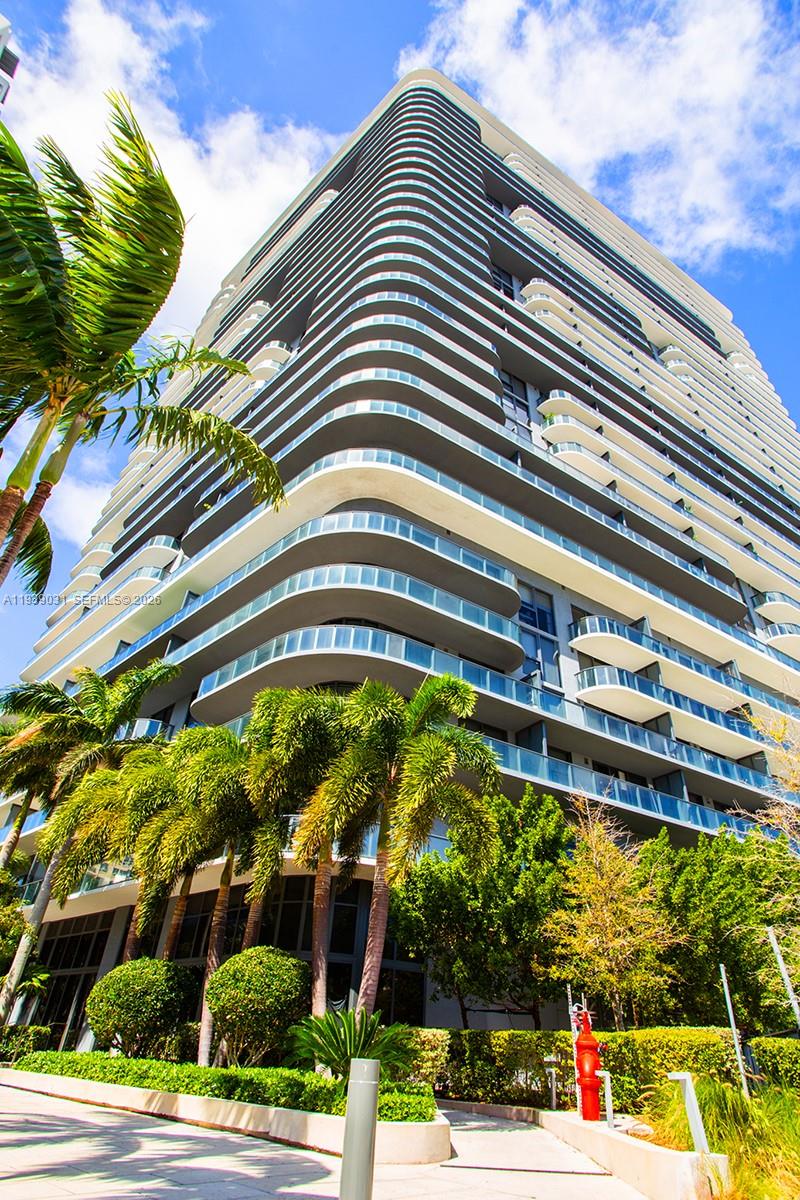 121 NE 34th St #2616, Miami FL 33137