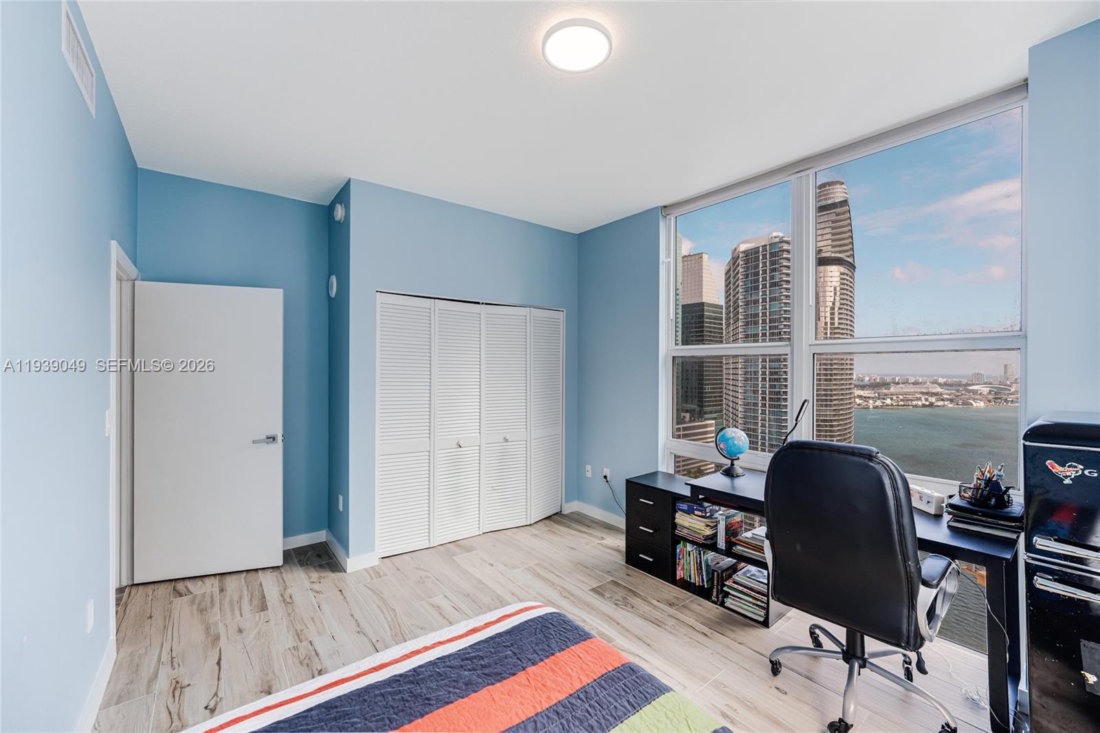 31 SE 5th St #3918, Miami FL 33131
